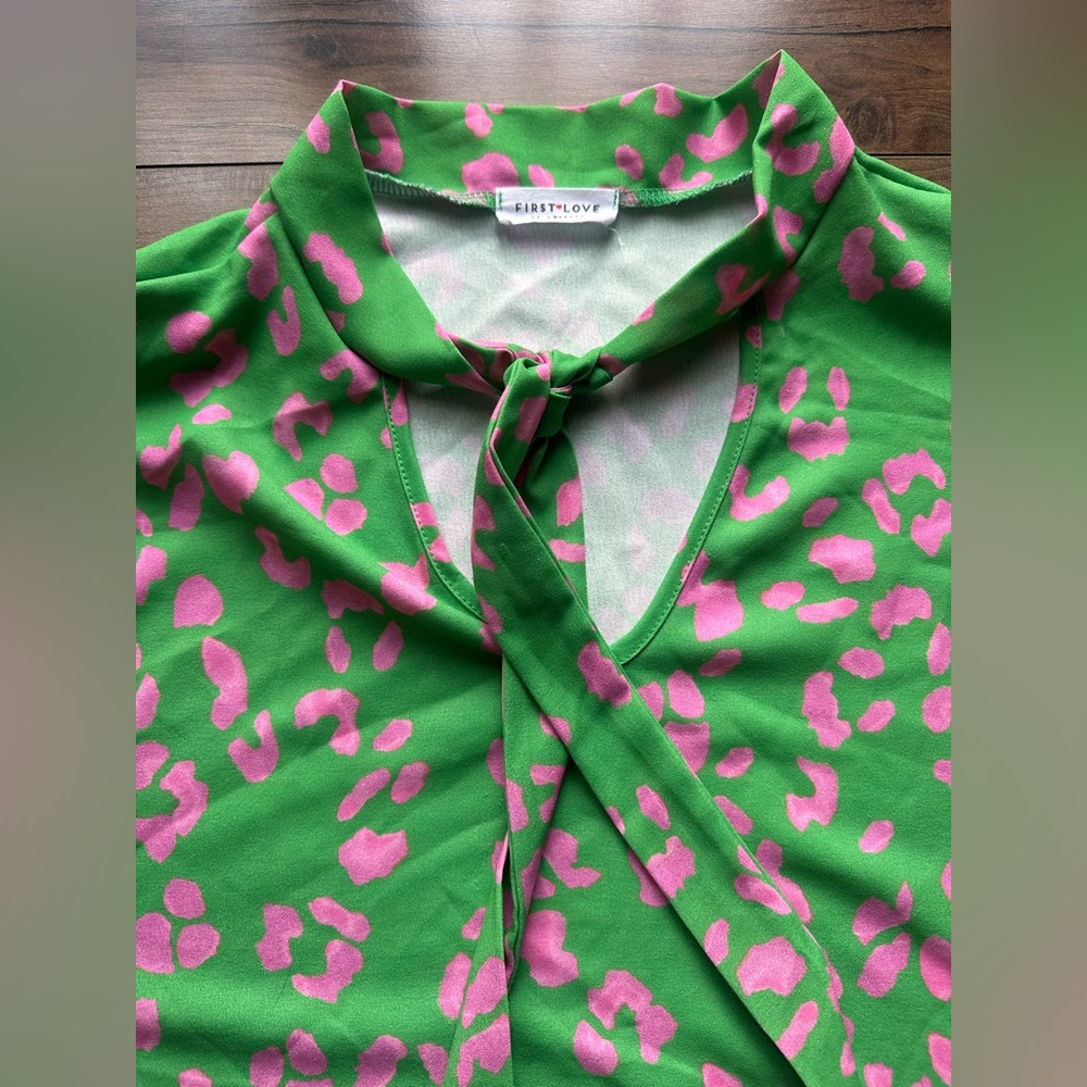 First Love Green Pink Leopard Blouse Puff Sleeve Preppy Chic Top - Picture 2 of 6